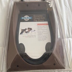 PetSafe Brown and Black Pet Door